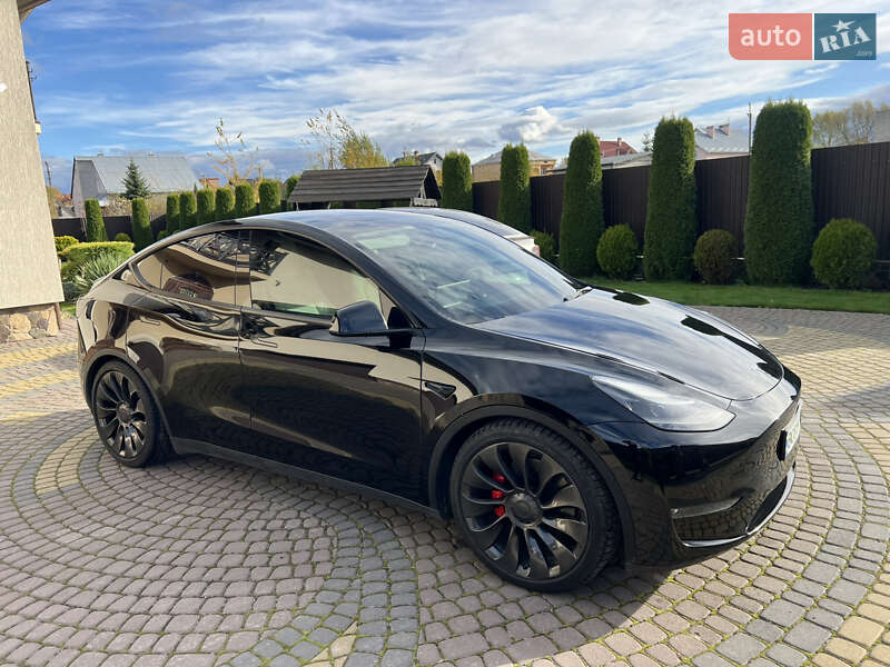 Внедорожник / Кроссовер Tesla Model Y 2022 в Львове