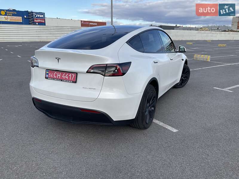 Позашляховик / Кросовер Tesla Model Y 2024 в Львові фото 7 Позашляховик / Кросовер Tesla Model Y 2024 в Львові