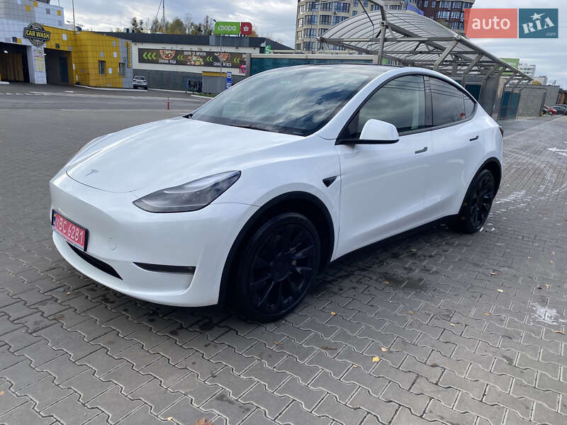 Позашляховик / Кросовер Tesla Model Y 2023 в Києві фото 9 Позашляховик / Кросовер Tesla Model Y 2023 в Києві