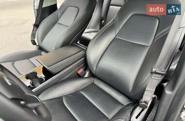 Внедорожник / Кроссовер Tesla Model Y 2021 в 