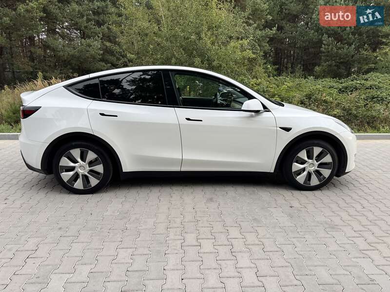 Позашляховик / Кросовер Tesla Model Y 2021 в Львові фото 5 Позашляховик / Кросовер Tesla Model Y 2021 в Львові