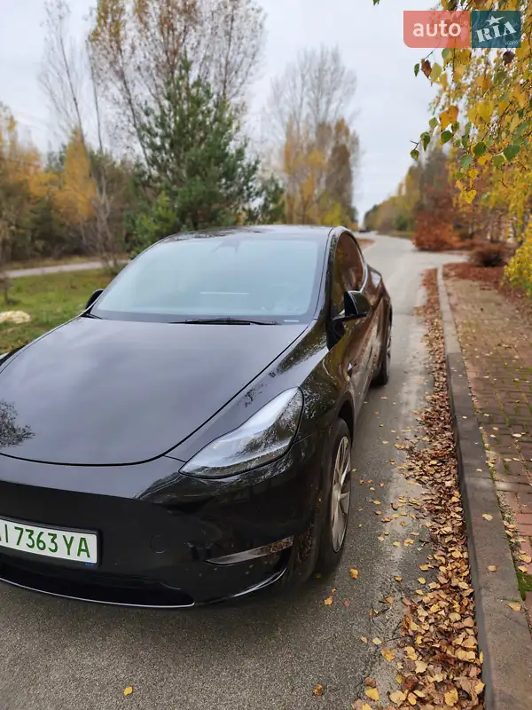 Tesla Model Y 2022
