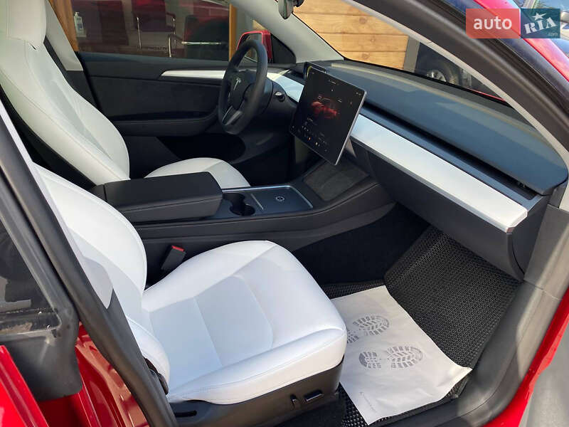Позашляховик / Кросовер Tesla Model Y 2023 в Житомирі фото 10 Позашляховик / Кросовер Tesla Model Y 2023 в Житомирі