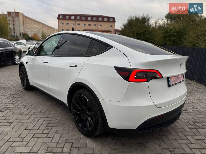 Позашляховик / Кросовер Tesla Model Y 2022 в Луцьку фото 4 Позашляховик / Кросовер Tesla Model Y 2022 в Луцьку