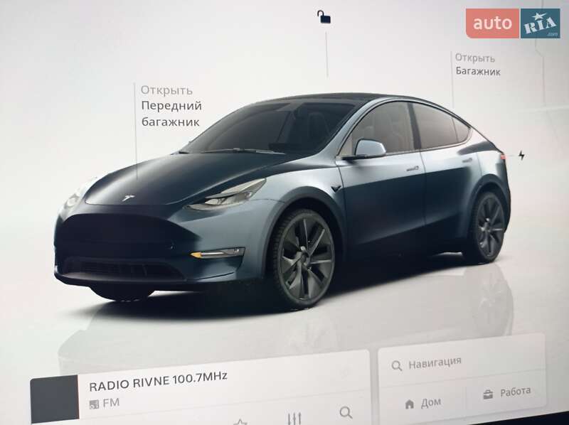 Внедорожник / Кроссовер Tesla Model Y 2024 в Ровно