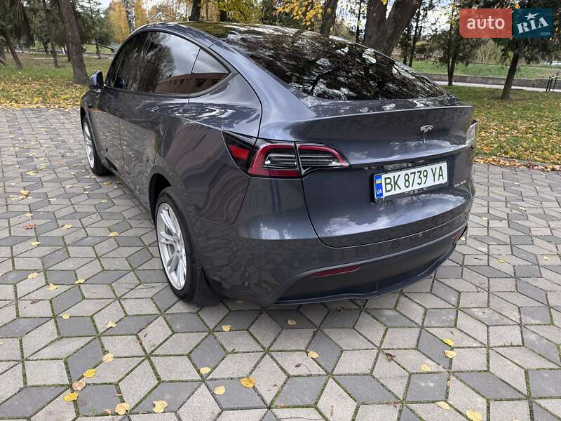 Позашляховик / Кросовер Tesla Model Y 2023 в Рівному фото 30 Позашляховик / Кросовер Tesla Model Y 2023 в Рівному