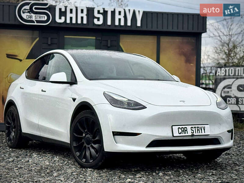 Позашляховик / Кросовер Tesla Model Y 2022 в Стрию