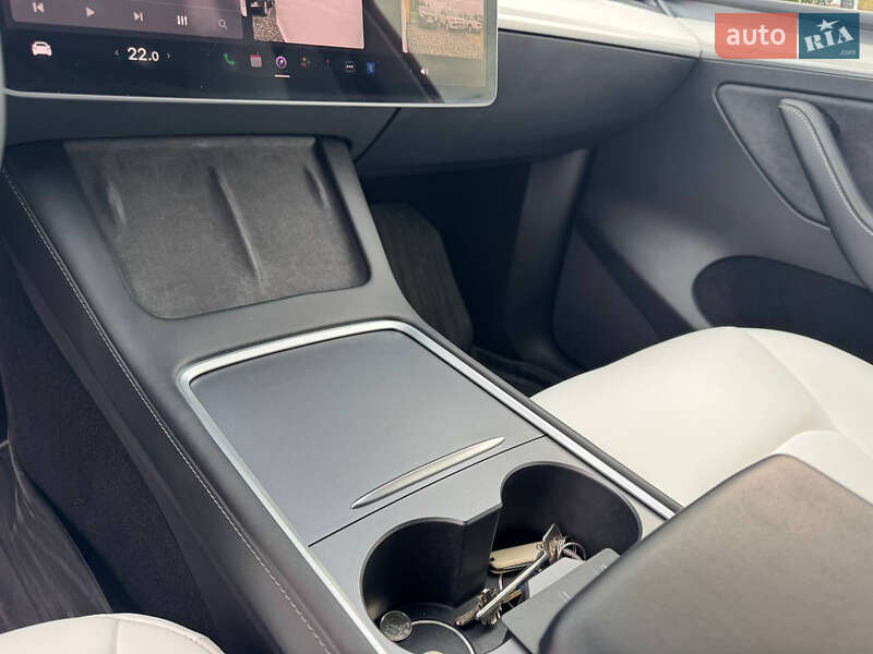 Позашляховик / Кросовер Tesla Model Y 2022 в Стрию