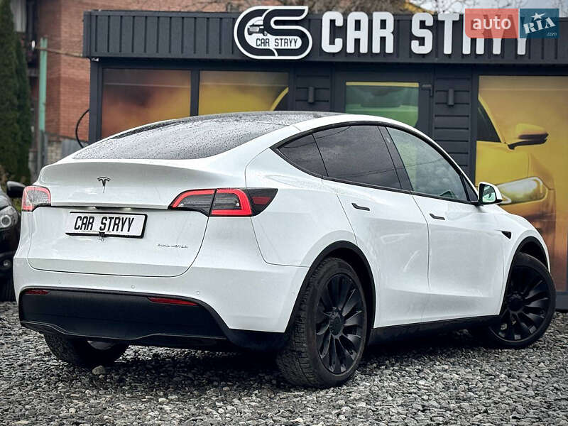 Позашляховик / Кросовер Tesla Model Y 2022 в Стрию