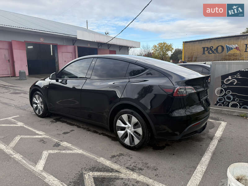 Позашляховик / Кросовер Tesla Model Y 2023 в Калинівці фото 3 Позашляховик / Кросовер Tesla Model Y 2023 в Калинівці