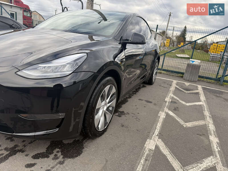Позашляховик / Кросовер Tesla Model Y 2023 в Калинівці фото 9 Позашляховик / Кросовер Tesla Model Y 2023 в Калинівці