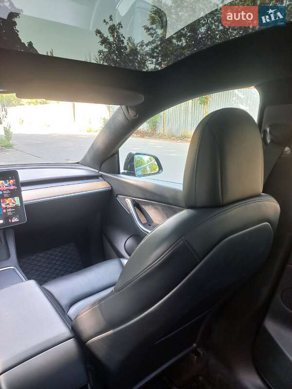 Позашляховик / Кросовер Tesla Model Y 2022 в Дніпрі