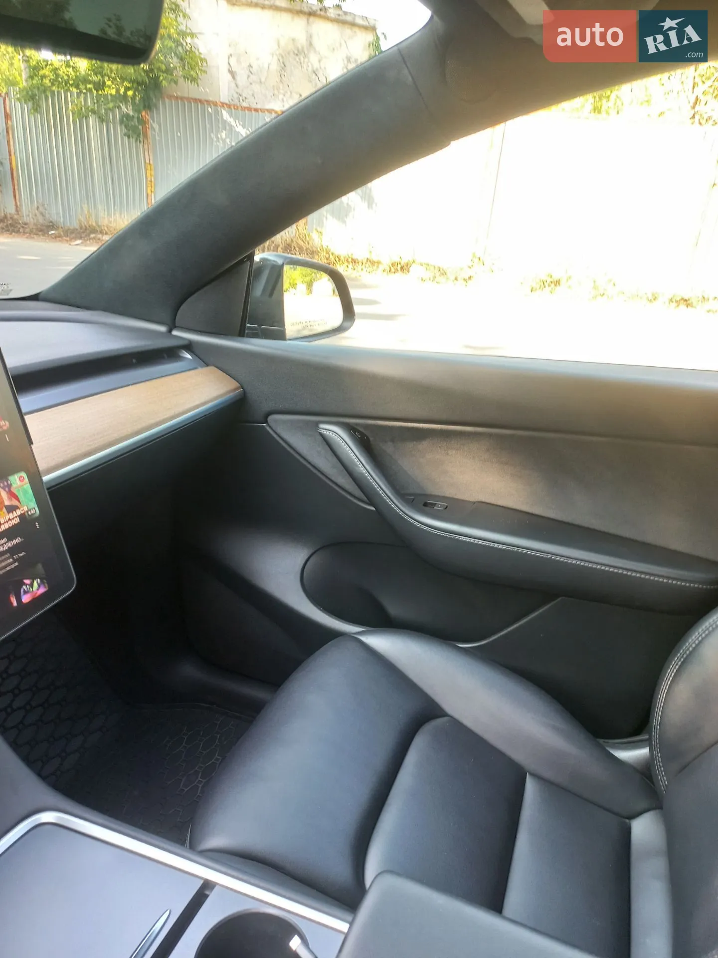 2022 Tesla Model Y - мініатюра 29