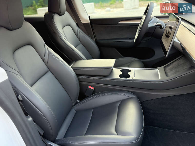 Внедорожник / Кроссовер Tesla Model Y 2023 в Киеве фото 23 Внедорожник / Кроссовер Tesla Model Y 2023 в Киеве