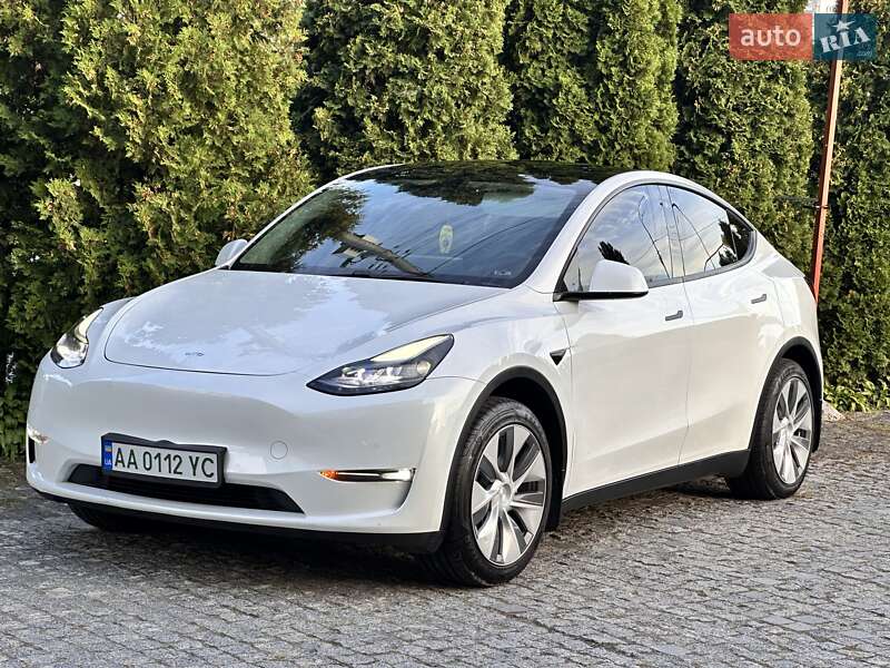 Tesla Model Y 2020