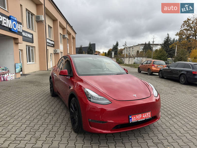 Позашляховик / Кросовер Tesla Model Y 2021 в Луцьку