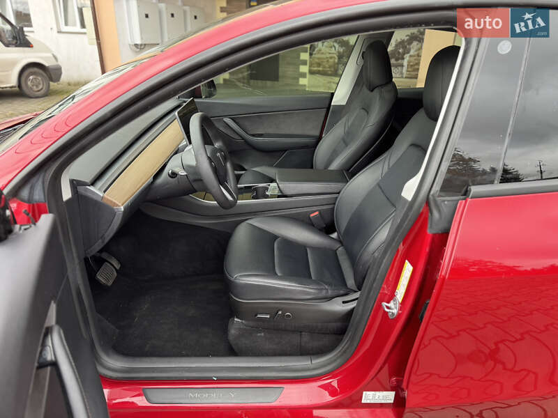 Позашляховик / Кросовер Tesla Model Y 2021 в Луцьку