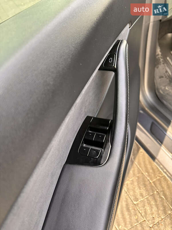 Внедорожник / Кроссовер Tesla Model Y 2021 в Львове фото 23 Внедорожник / Кроссовер Tesla Model Y 2021 в Львове