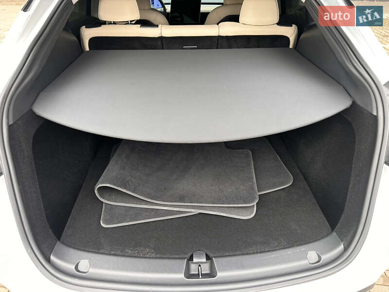 Внедорожник / Кроссовер Tesla Model Y 2023 в Киеве фото 29 Внедорожник / Кроссовер Tesla Model Y 2023 в Киеве
