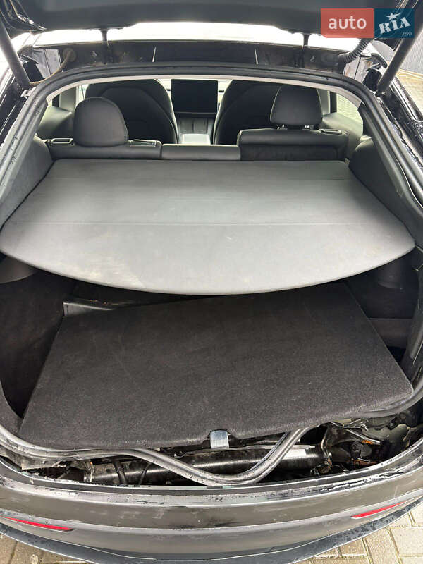 Позашляховик / Кросовер Tesla Model Y 2023 в Рівному