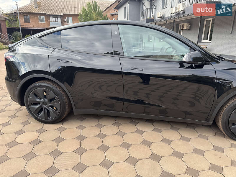 Позашляховик / Кросовер Tesla Model Y 2024 в Кривому Розі