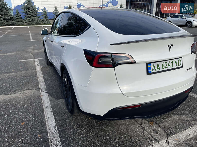 Позашляховик / Кросовер Tesla Model Y 2023 в Києві