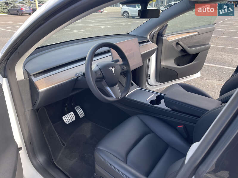 Позашляховик / Кросовер Tesla Model Y 2023 в Києві