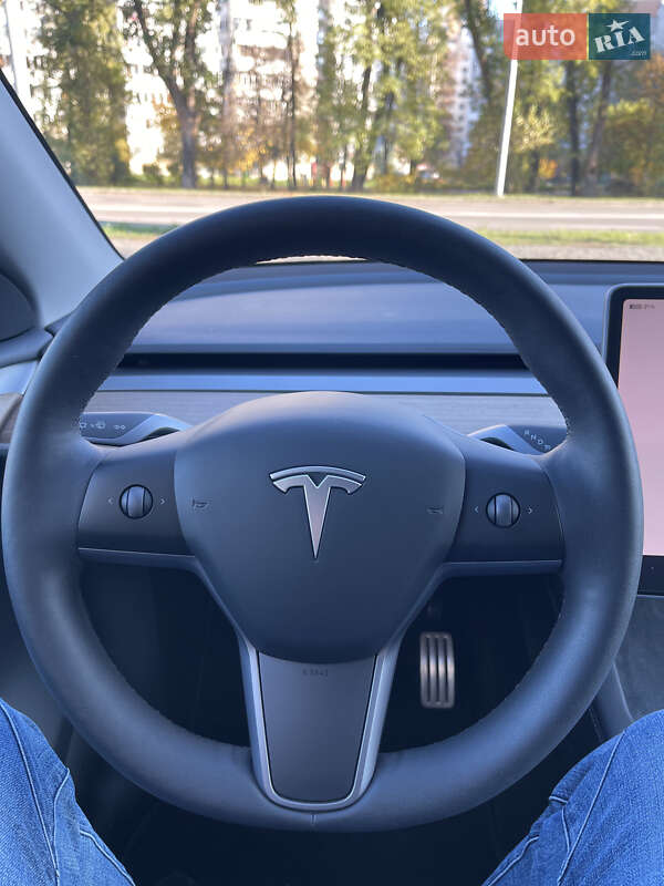 Позашляховик / Кросовер Tesla Model Y 2023 в Києві