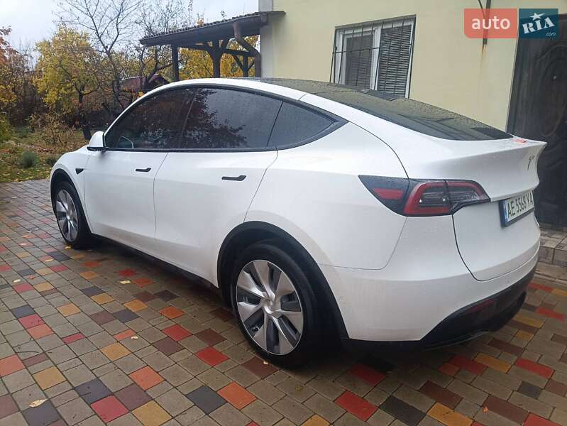 Внедорожник / Кроссовер Tesla Model Y 2022 в Днепре фото 8 Внедорожник / Кроссовер Tesla Model Y 2022 в Днепре