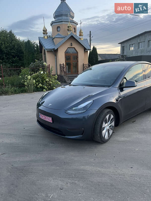 Позашляховик / Кросовер Tesla Model Y 2022 в Львові фото 4 Позашляховик / Кросовер Tesla Model Y 2022 в Львові