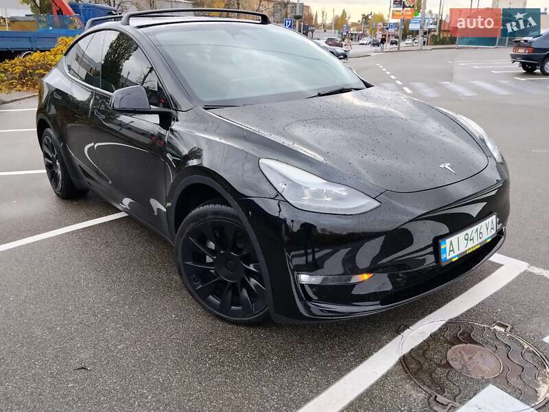 Позашляховик / Кросовер Tesla Model Y 2023 в Києві фото 2 Позашляховик / Кросовер Tesla Model Y 2023 в Києві