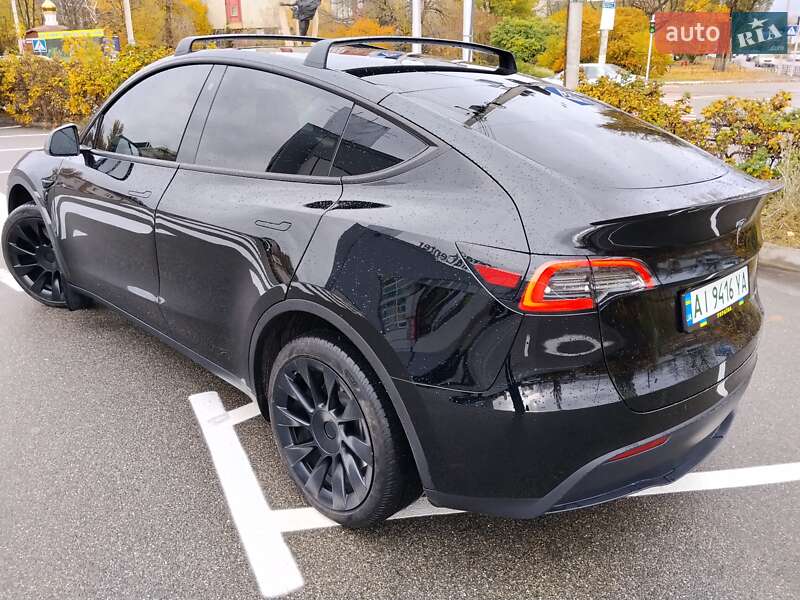Позашляховик / Кросовер Tesla Model Y 2023 в Києві фото 5 Позашляховик / Кросовер Tesla Model Y 2023 в Києві