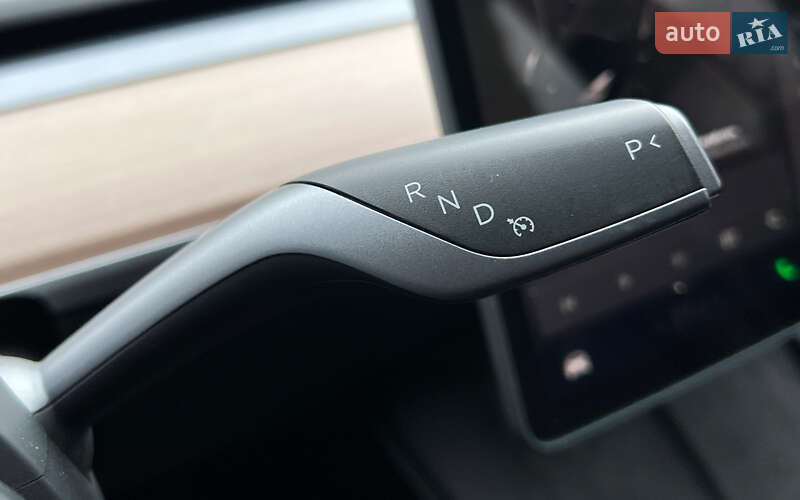 Внедорожник / Кроссовер Tesla Model Y 2024 в Львове