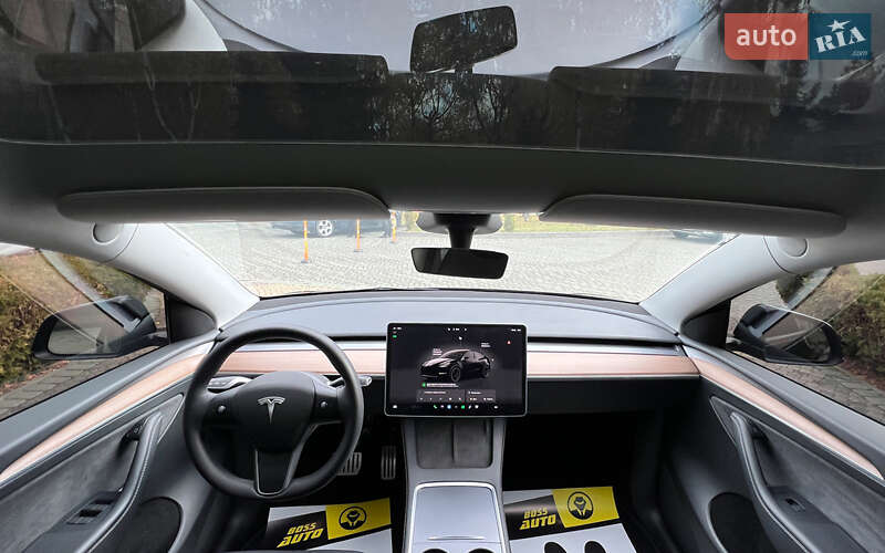 Внедорожник / Кроссовер Tesla Model Y 2024 в Львове