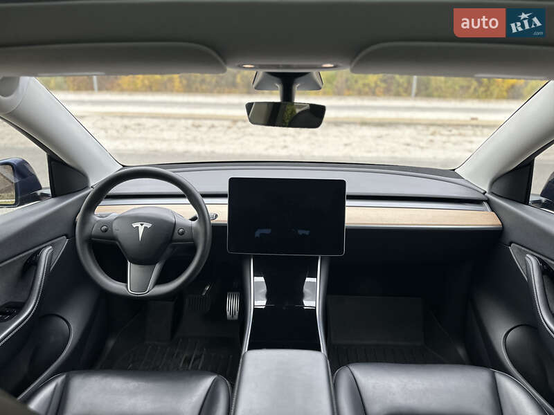 Внедорожник / Кроссовер Tesla Model Y 2020 в Днепре