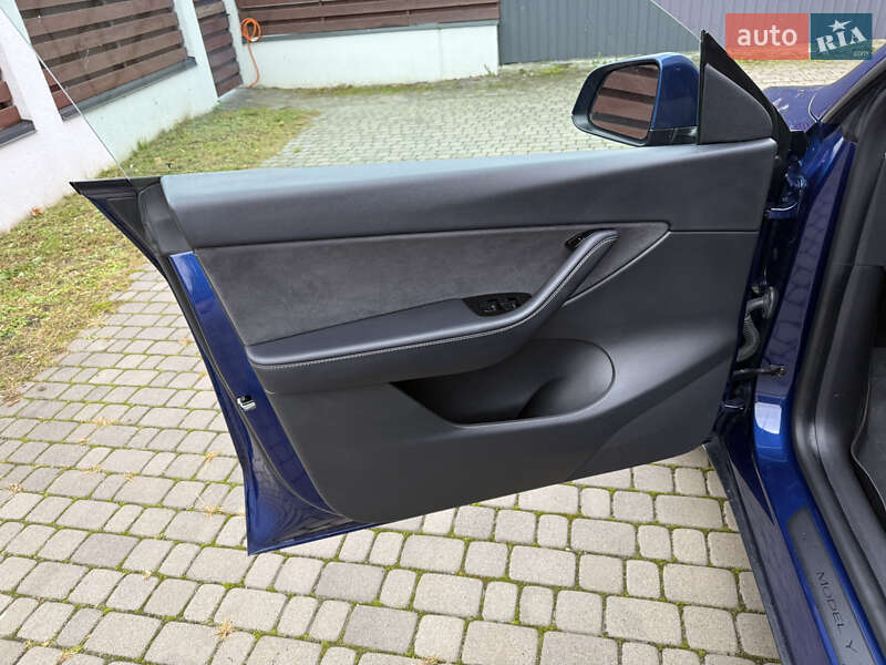 Позашляховик / Кросовер Tesla Model Y 2020 в Львові