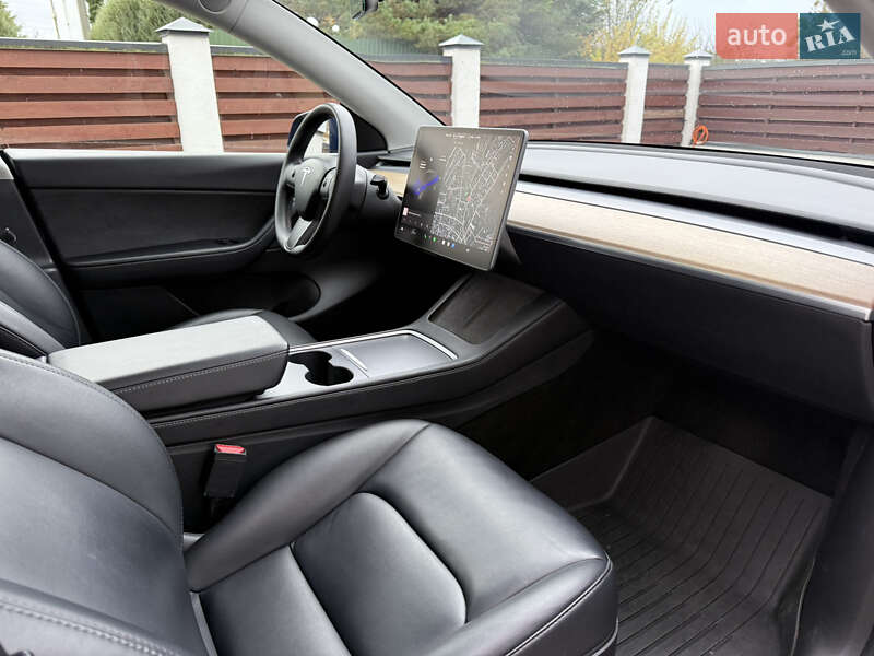 Позашляховик / Кросовер Tesla Model Y 2020 в Львові