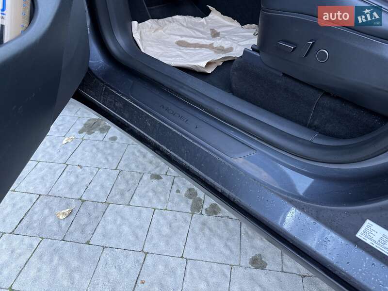 Внедорожник / Кроссовер Tesla Model Y 2022 в Львове фото 37 Внедорожник / Кроссовер Tesla Model Y 2022 в Львове