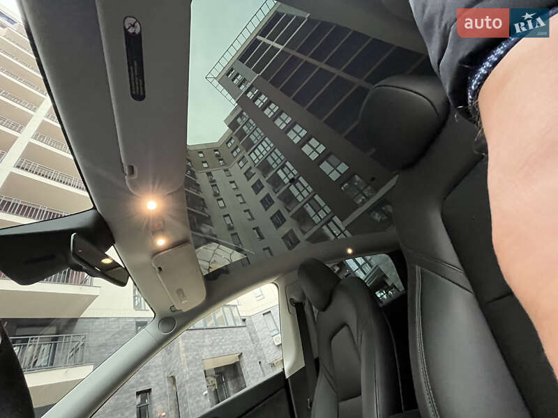 Внедорожник / Кроссовер Tesla Model Y 2022 в Броварах