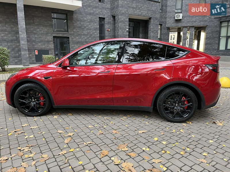 Внедорожник / Кроссовер Tesla Model Y 2022 в Броварах