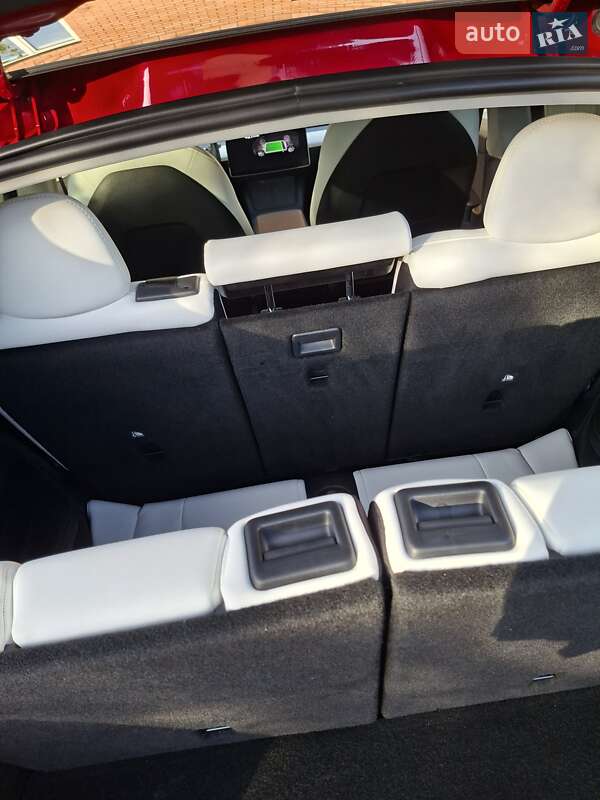 Внедорожник / Кроссовер Tesla Model Y 2023 в Виннице