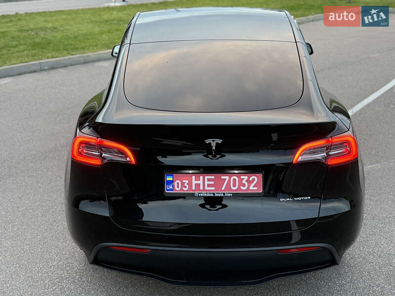 Внедорожник / Кроссовер Tesla Model Y 2023 в Киеве