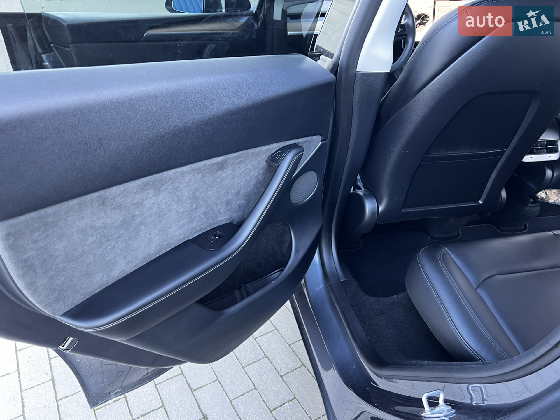 2023 Tesla Model Y - мініатюра 9