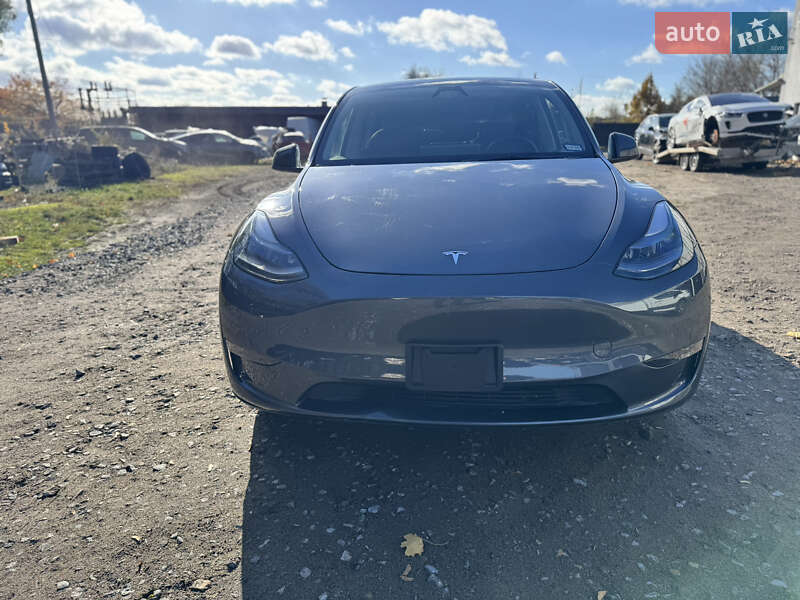 Позашляховик / Кросовер Tesla Model Y 2023 в Рівному фото 14 Позашляховик / Кросовер Tesla Model Y 2023 в Рівному