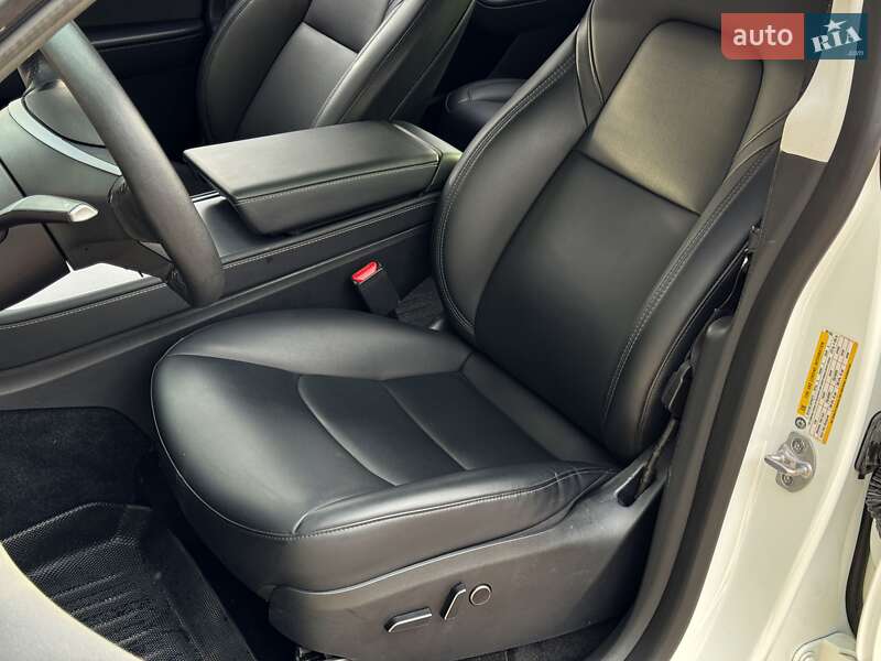 Внедорожник / Кроссовер Tesla Model Y 2023 в Киеве фото 13 Внедорожник / Кроссовер Tesla Model Y 2023 в Киеве