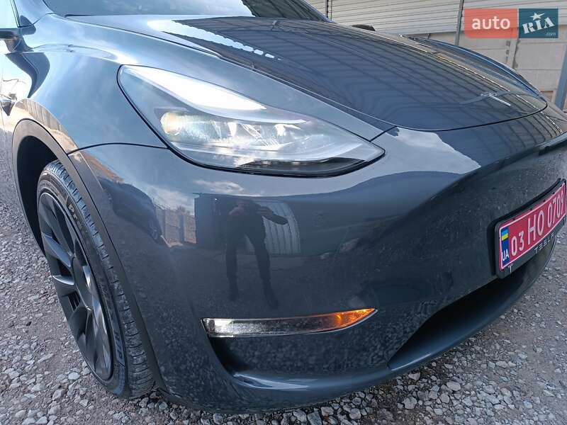 Позашляховик / Кросовер Tesla Model Y 2023 в Дніпрі
