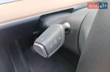 Внедорожник / Кроссовер Tesla Model Y 2023 в Днепре