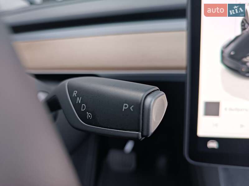 Внедорожник / Кроссовер Tesla Model Y 2023 в Днепре