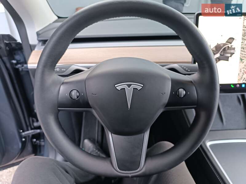 Внедорожник / Кроссовер Tesla Model Y 2023 в Днепре