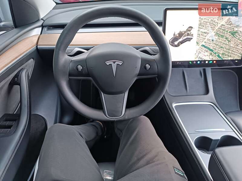 Позашляховик / Кросовер Tesla Model Y 2023 в Дніпрі